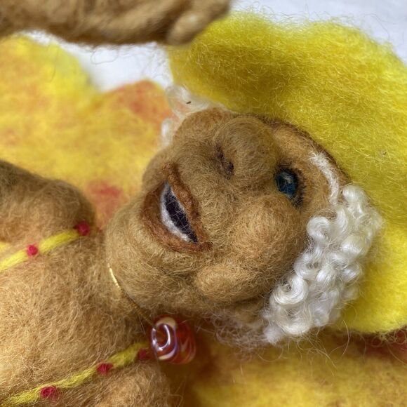 Lorraine Cathey Doll Hand Made Wool Felt Old Lady Yellow Polka Dot Bikini Towel - Picture 4 of 10
